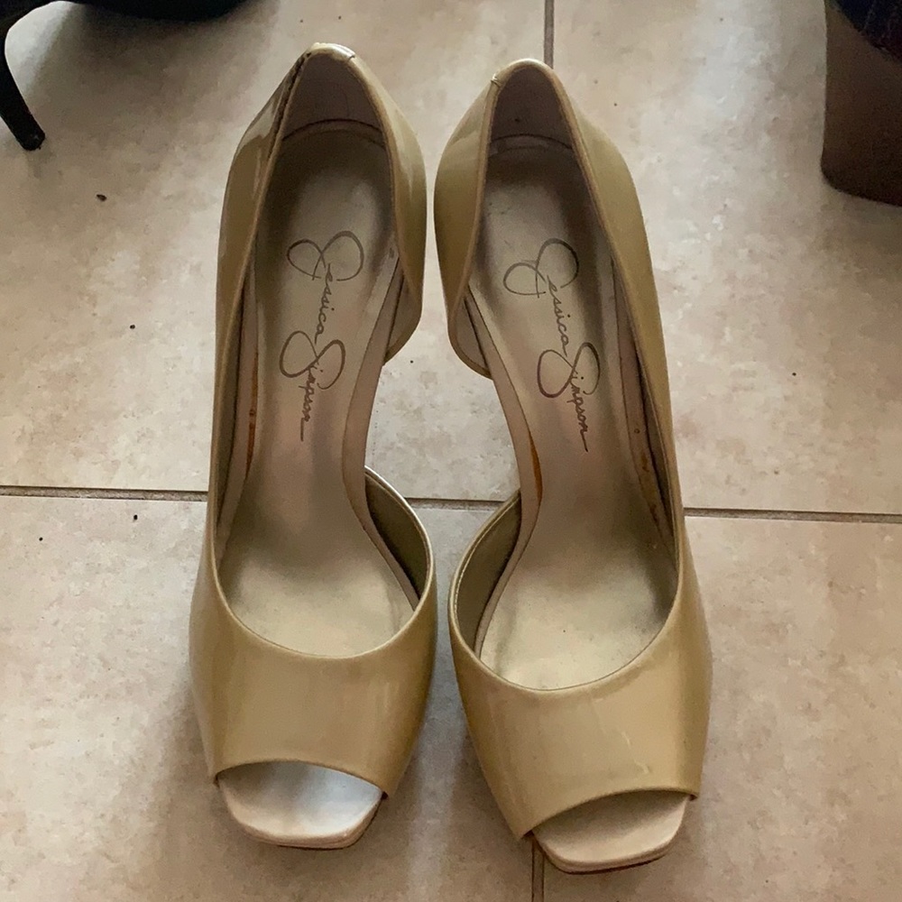 Jessica Simpson Nude Heel